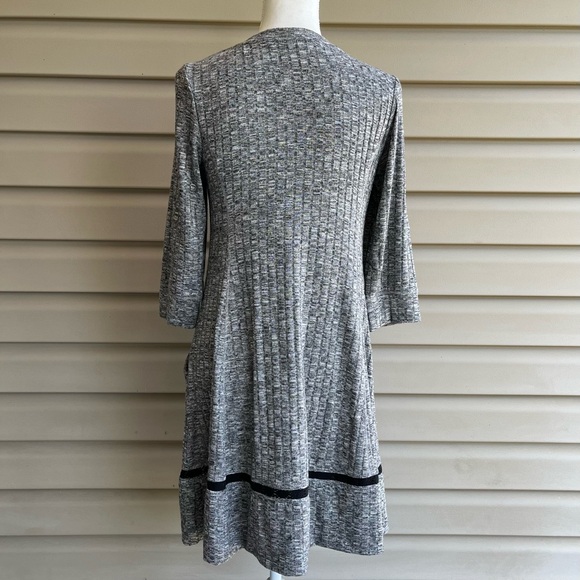 •Chris McLaughlin• Lightweight Flared Sweater Dress - Size 6 - Picture 5 of 8
